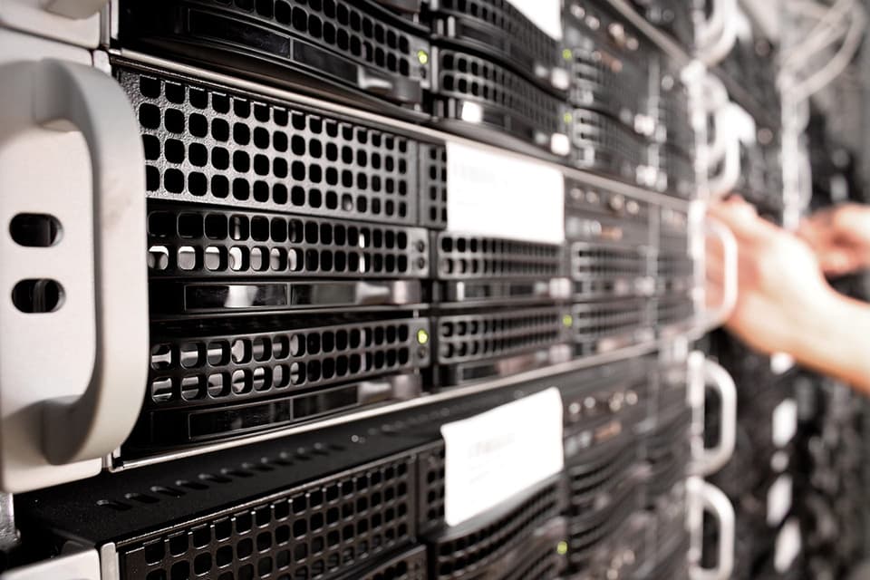 Web Server, Perangkat Lunak Penyedia Data, Cara Kerja dan Contohnya