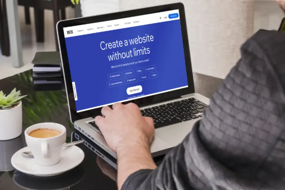 wix mockup shows on screen