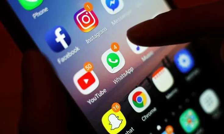 Tugas, Jenis, Skill, dan Panduan Lengkap Menjadi Copywriter 1 Social Media Copywriter