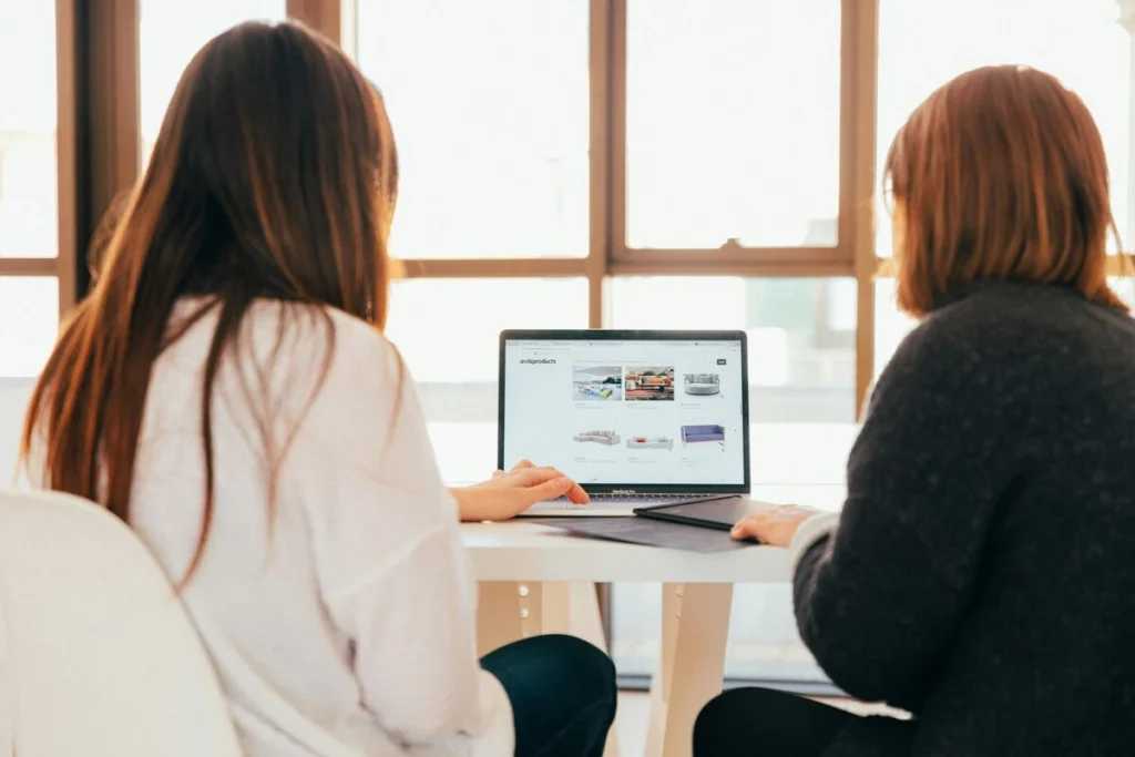 Apa itu WebP? - Arti, Cara Kerja, Kelebihan, & Kekurangannya 9 website yang mengandung banyak gambar biasanya menggunakan webp